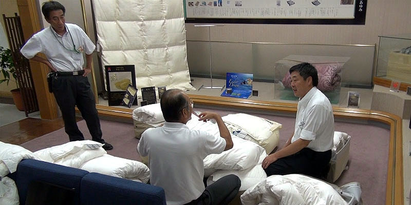 西川ロシア産ホワイトマザーグース羽毛布団