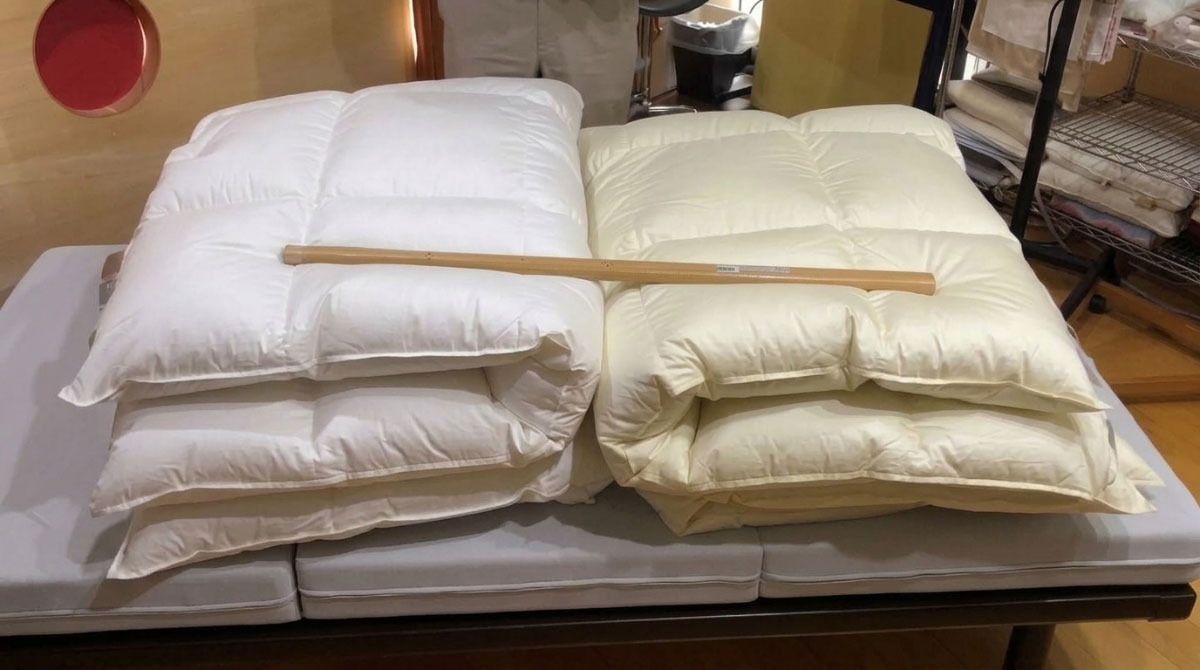 羽毛布団の復元速度を確認