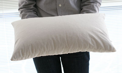 中サイズのそば殻枕
